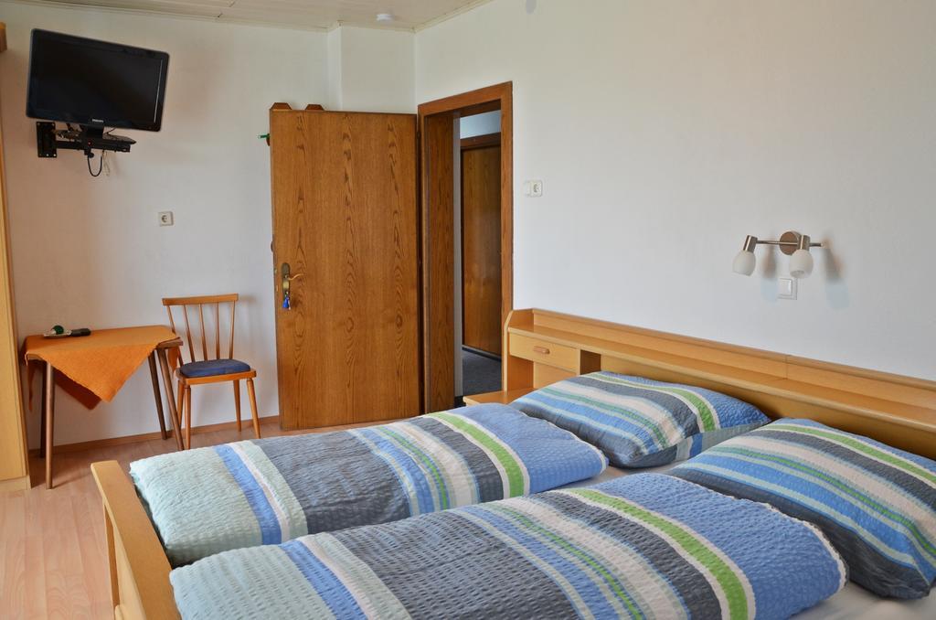 Erlebnisbauernhof Pension Waschnig St. Kanzian am Klopeiner See Zimmer foto